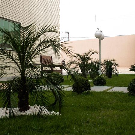 Vera Cruz Business Hotel Acailandia Exterior photo