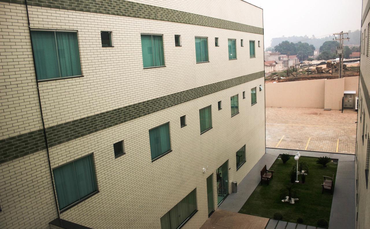Vera Cruz Business Hotel Acailandia Exterior photo